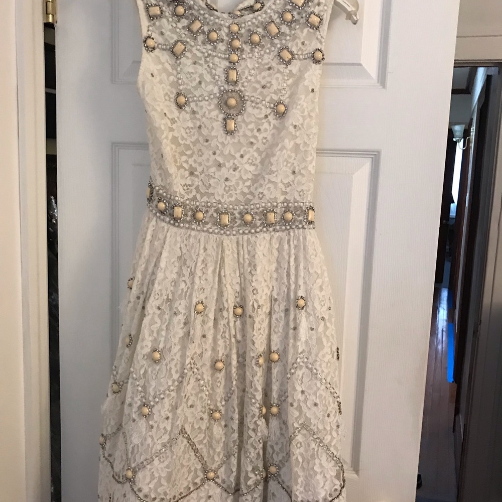 Alice and Olivia off white dress